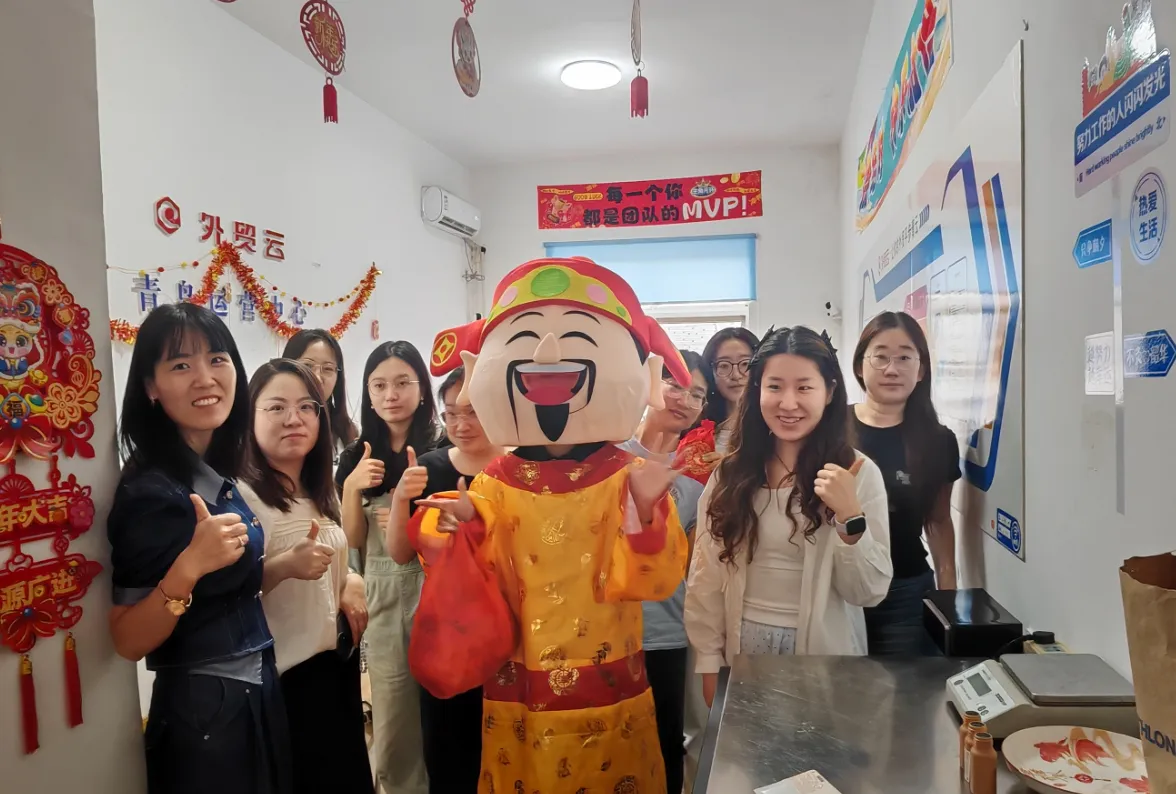 Zemeiji celerates God of Wealth Festival