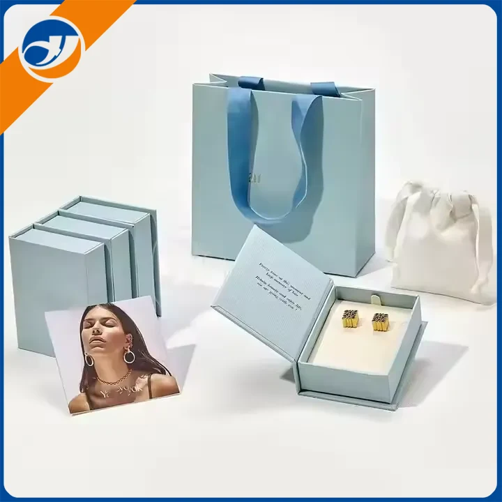 Smycken Halsband Pappers presentförpackning